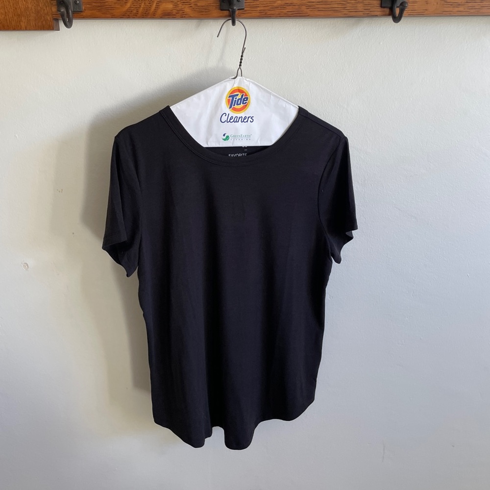 Black tee